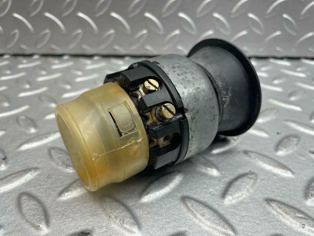 0139 Mercedes-Benz W116 350SE Headlight switch