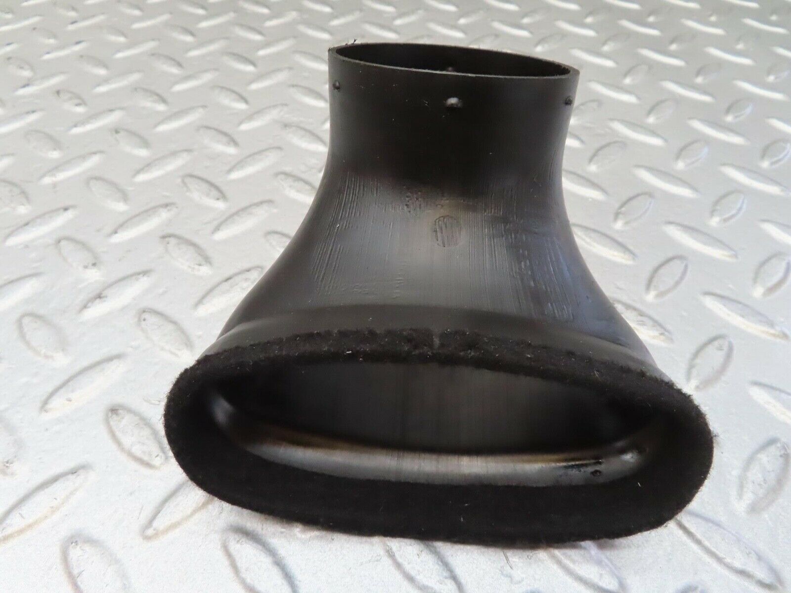 14267 Mercedes-Benz W116 350SE Air Duct Pipe Right Side