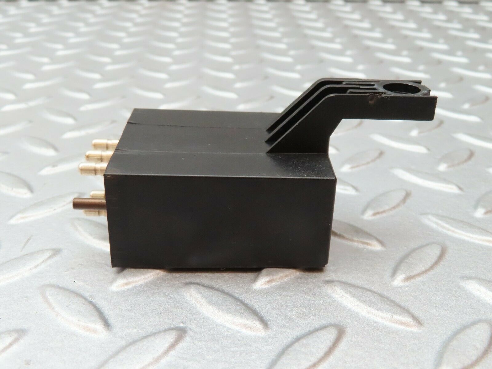 4713 Mercedes-Benz W114 280CE Coupe Heated Window Relay 1078200110