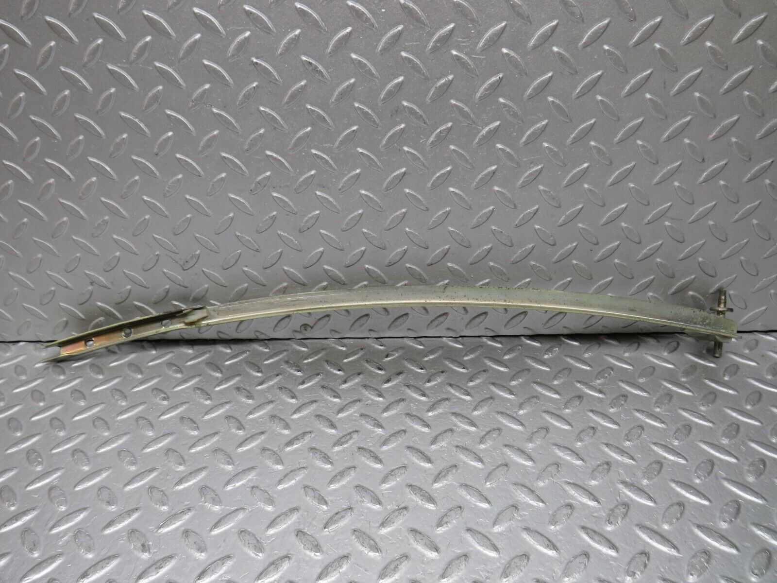 37801 Mercedes-Benz A124 320E Cabriolet Front Right Window Channel