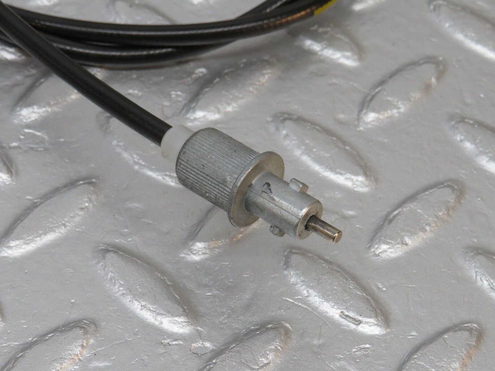 39742 Mercedes-Benz R129 320SL Coupe Steering Lock Gearbox Lockout Cable 1292670964