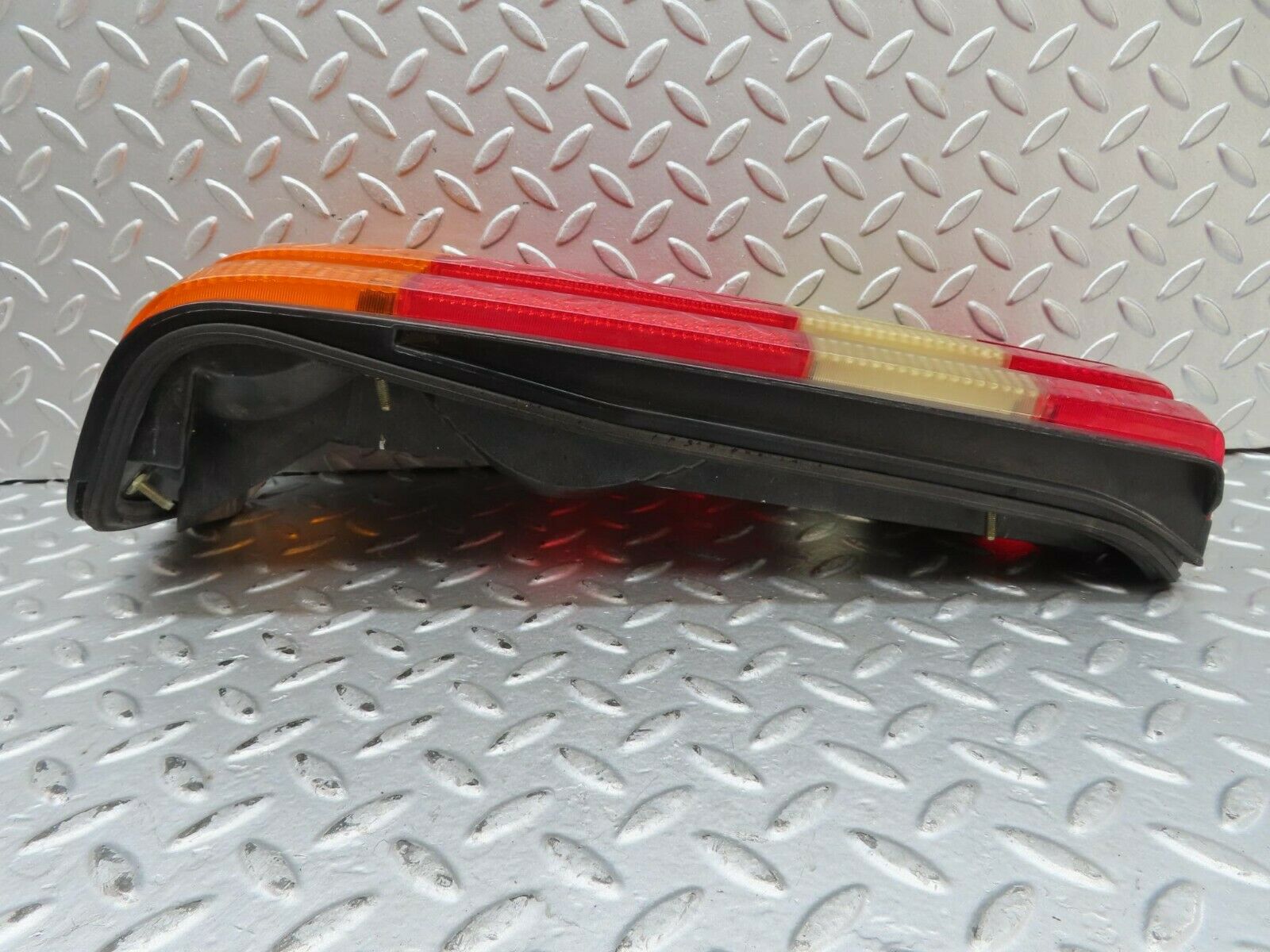 15658 Mercedes-Benz W126 Tail Light Right Side 22072