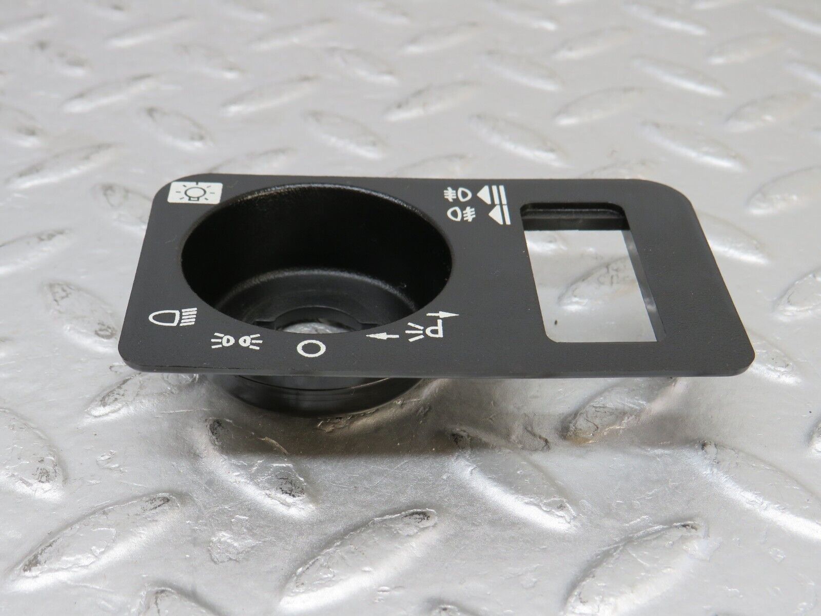 36744 Mercedes-Benz W201 190E 2.0L Headlight Switch Surround 2016890280