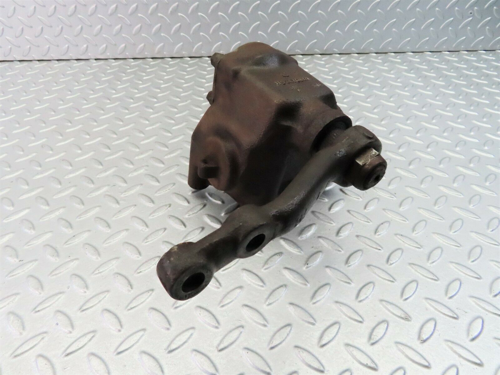 7979 Mercedes-Benz W115 220D Steering Box 1154610801