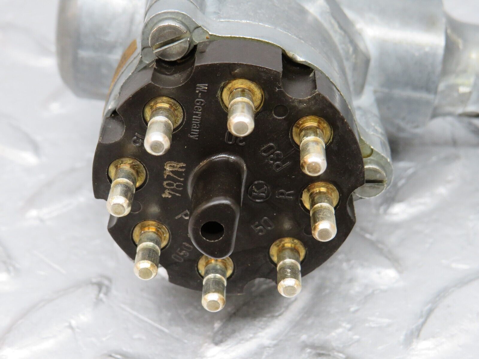 37477 Mercedes-Benz W109 300SEL Steering Lock Ignition Switch With Key 0004626930