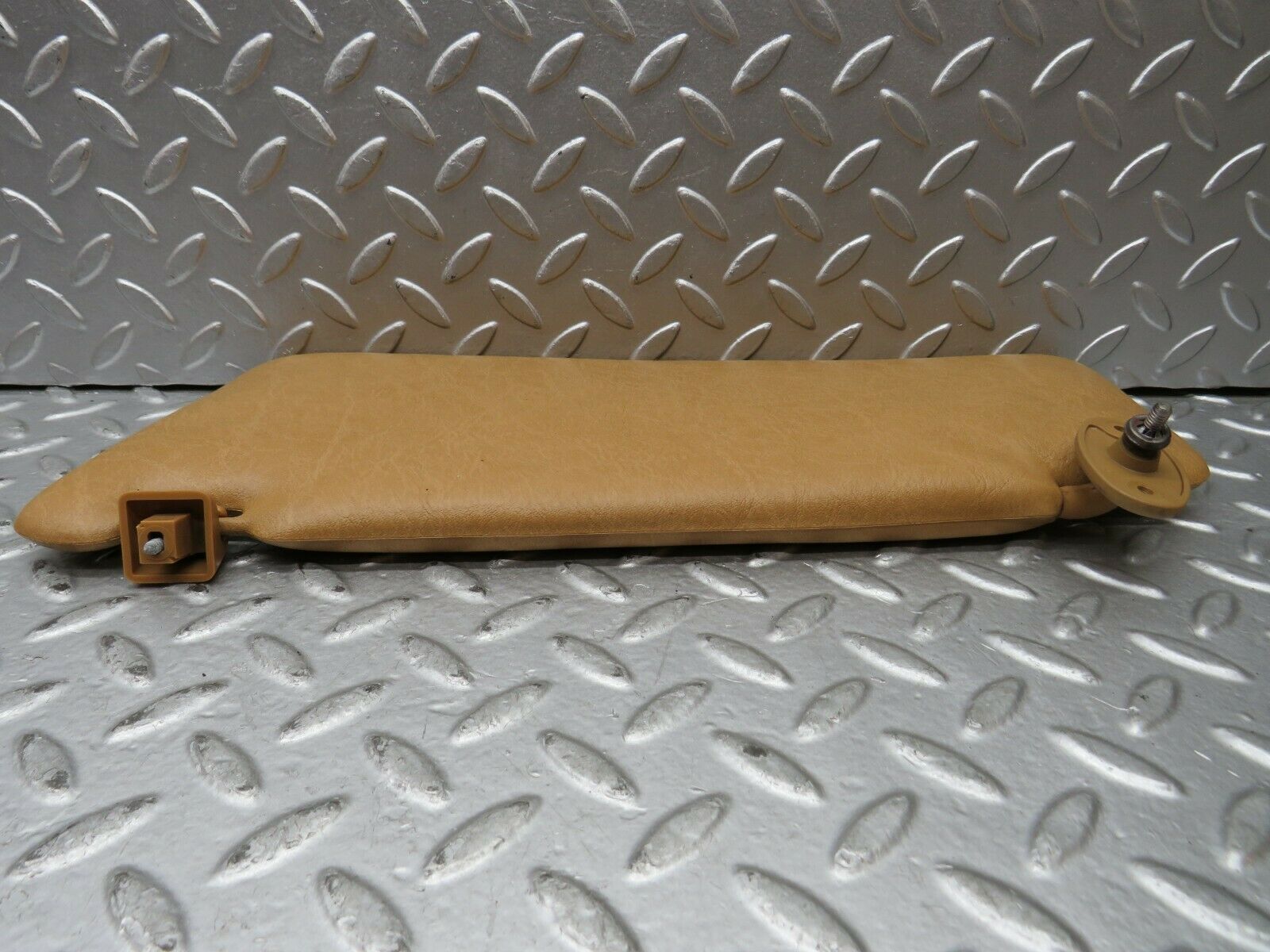 22044 Mercedes-Benz S123 280TE Wagon Sun Visor Right Side