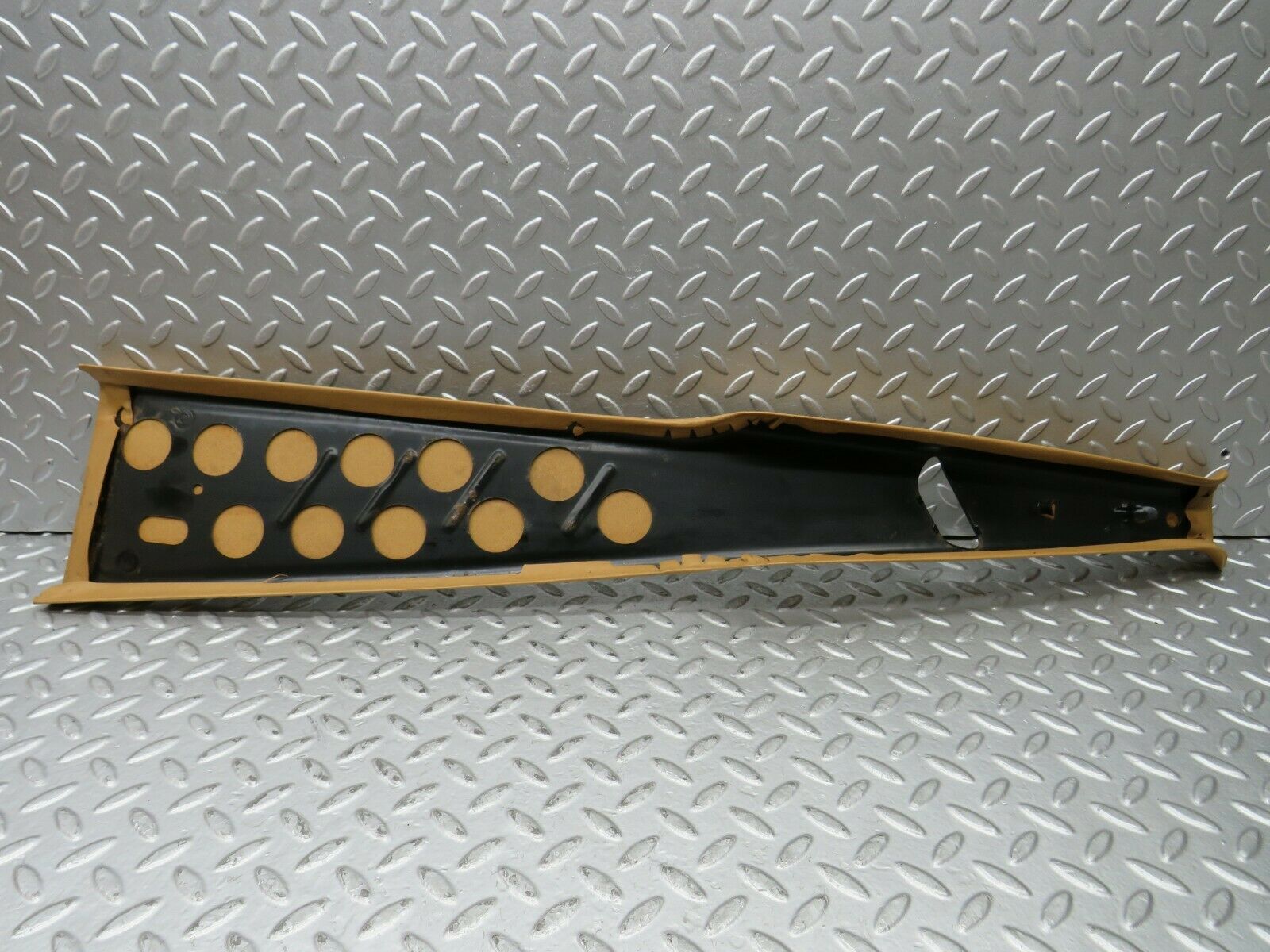22050 Mercedes-Benz S123 280TE Wagon B Pillar Cover Right Side Palomino