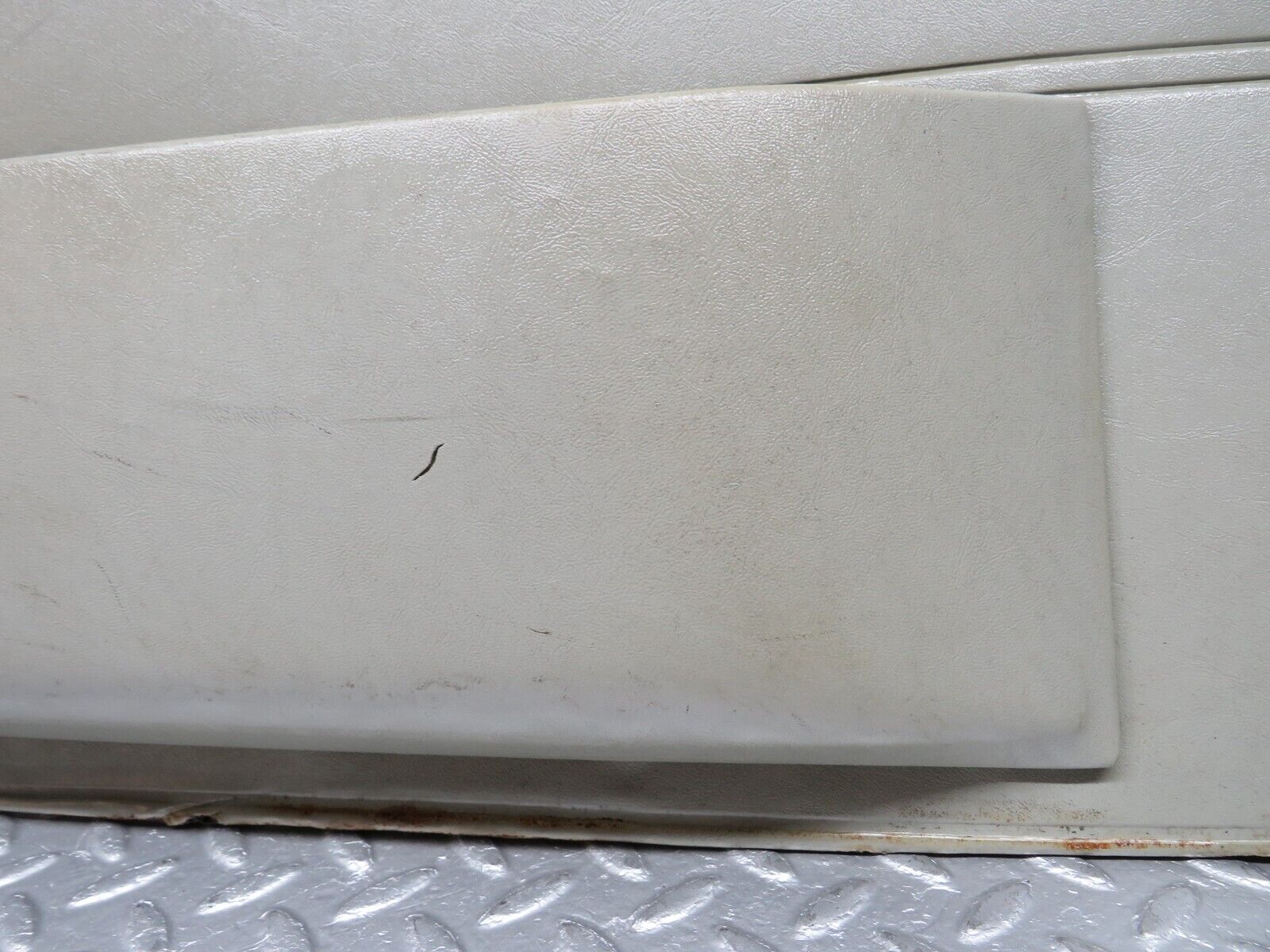 40336 Mercedes-Benz W110 230 Front Right Door Card Grey