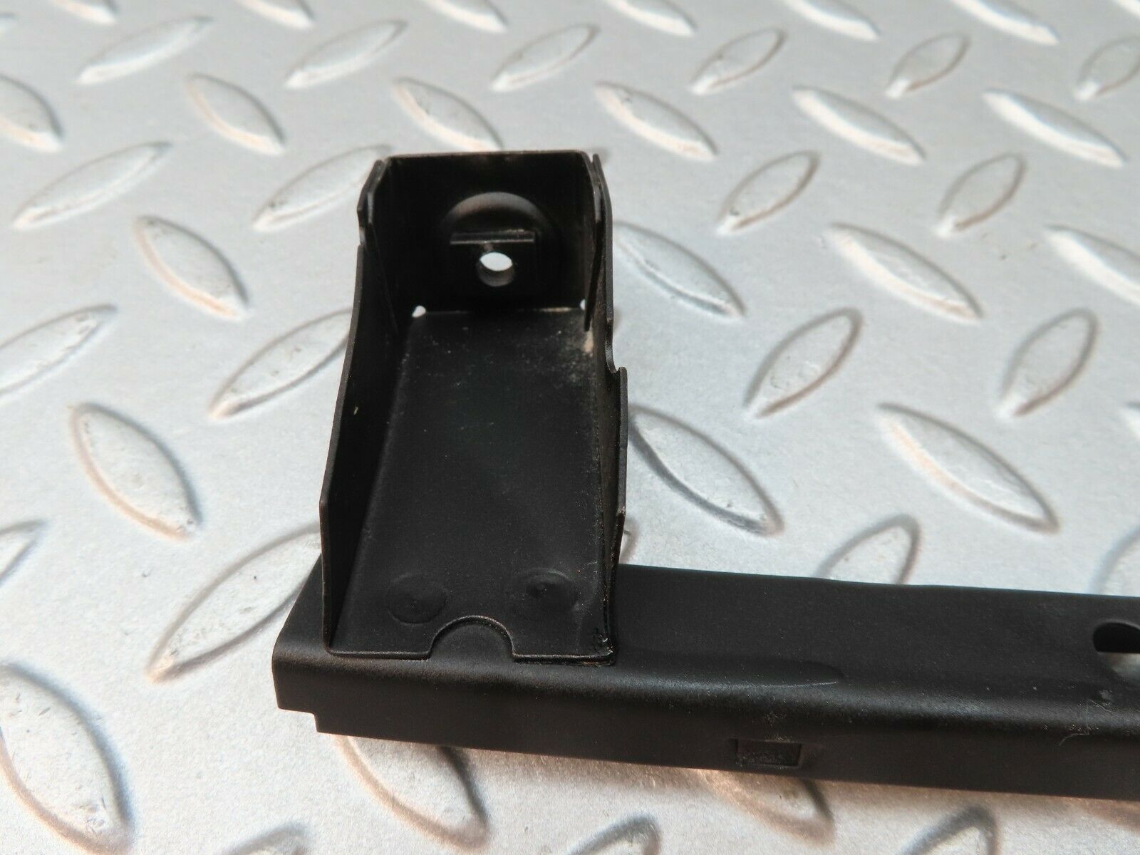 4049 Mercedes-Benz S123 200T Wagon Rear Right Window Guide Rail