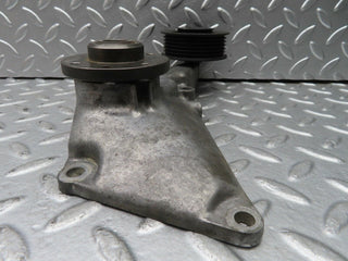 21713 Mercedes-Benz W126 300SE Engine Cooling Fan Clutch Bracket 1032050805