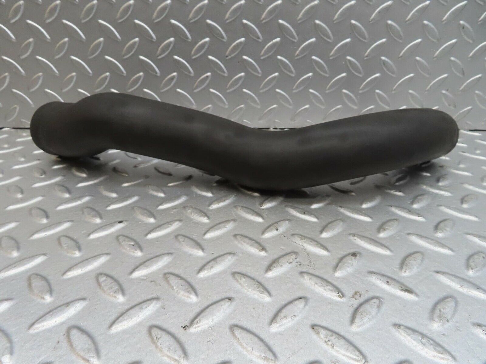 13786 Mercedes-Benz R107 450SL Radiator Hose 1165012482