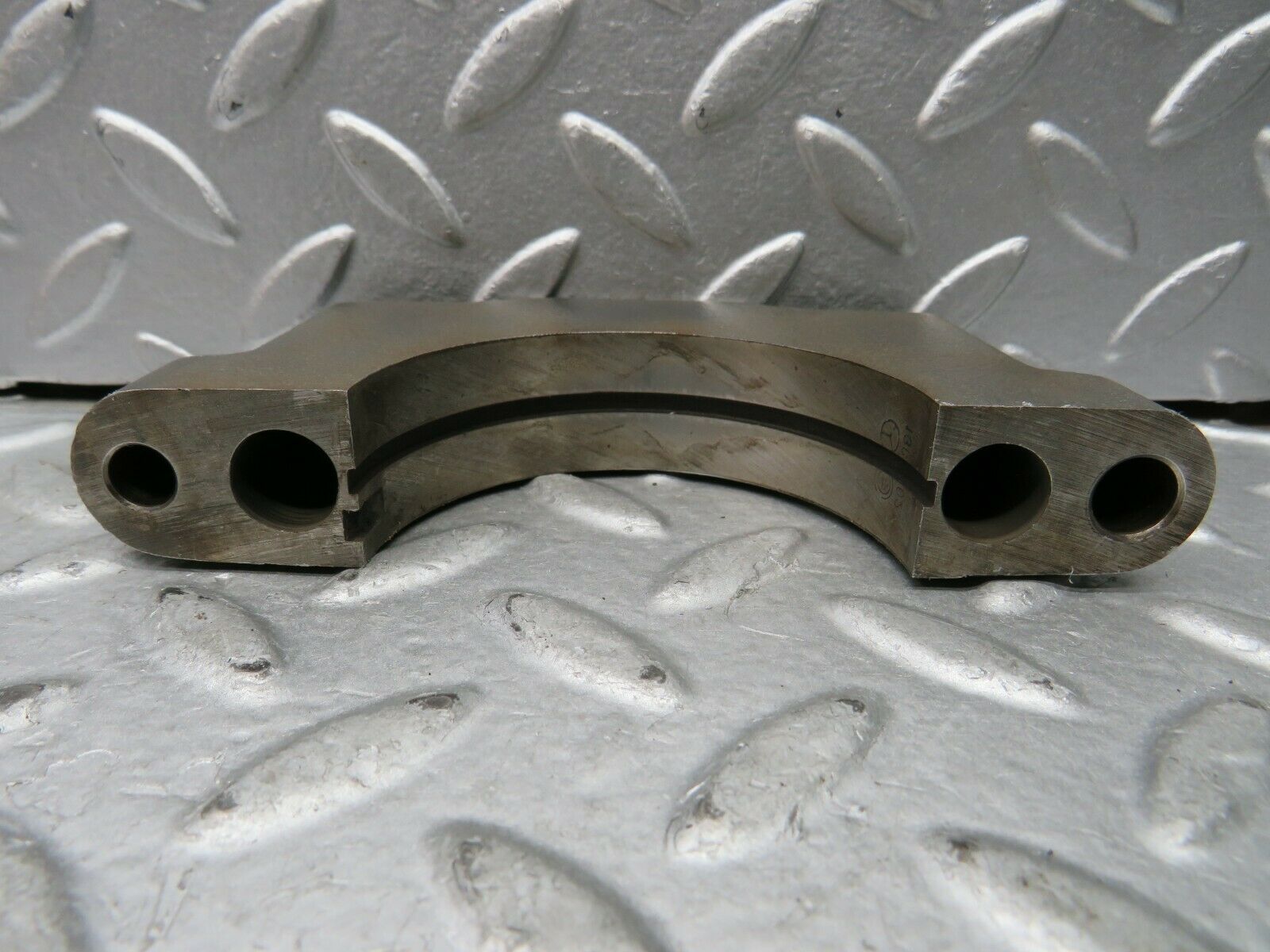 22118 Mercedes-Benz S123 280TE Crankshaft Bearing Holder Block 1080110211