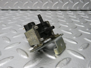 31618 Mercedes-Benz W201 190LE 1.8L Vacuum Control Valve Pierburg 0015407097