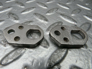 R107 SLC fuel injector bracket pair used OEM