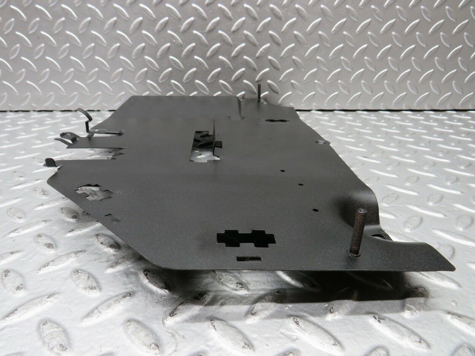 21785 Mercedes-Benz W126 300SE Left Footwell Relay Holder Bracket