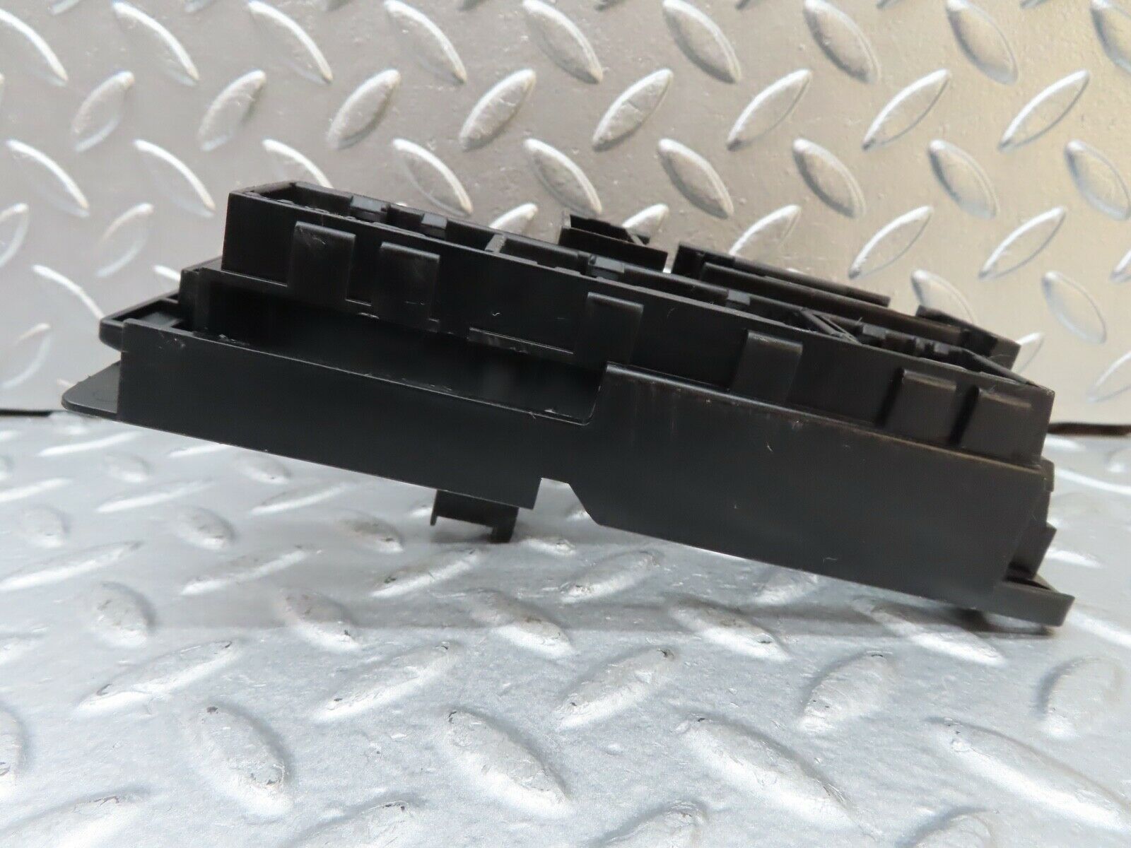 19911 Mercedes-Benz R129 300SL Coupe Relay Bracket 1295450140