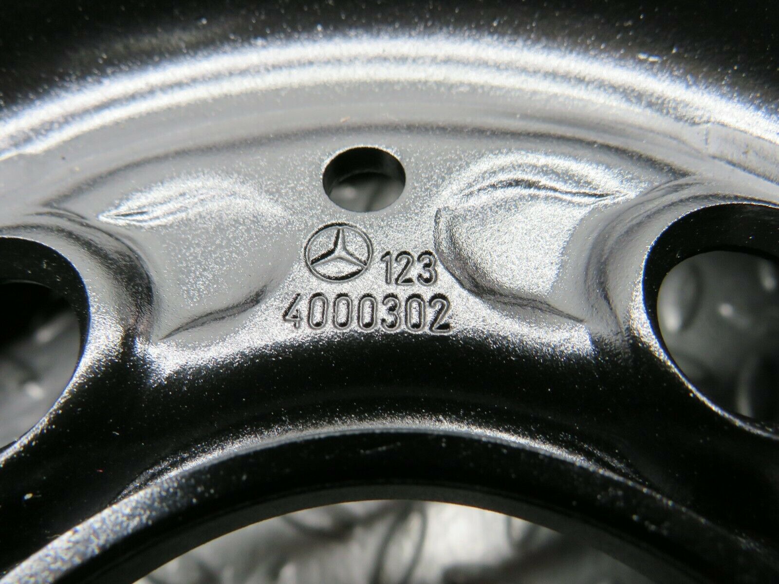 22183 Mercedes-Benz Steel Wheel 5.5Jx14H2 ET30 5x112 1234000302