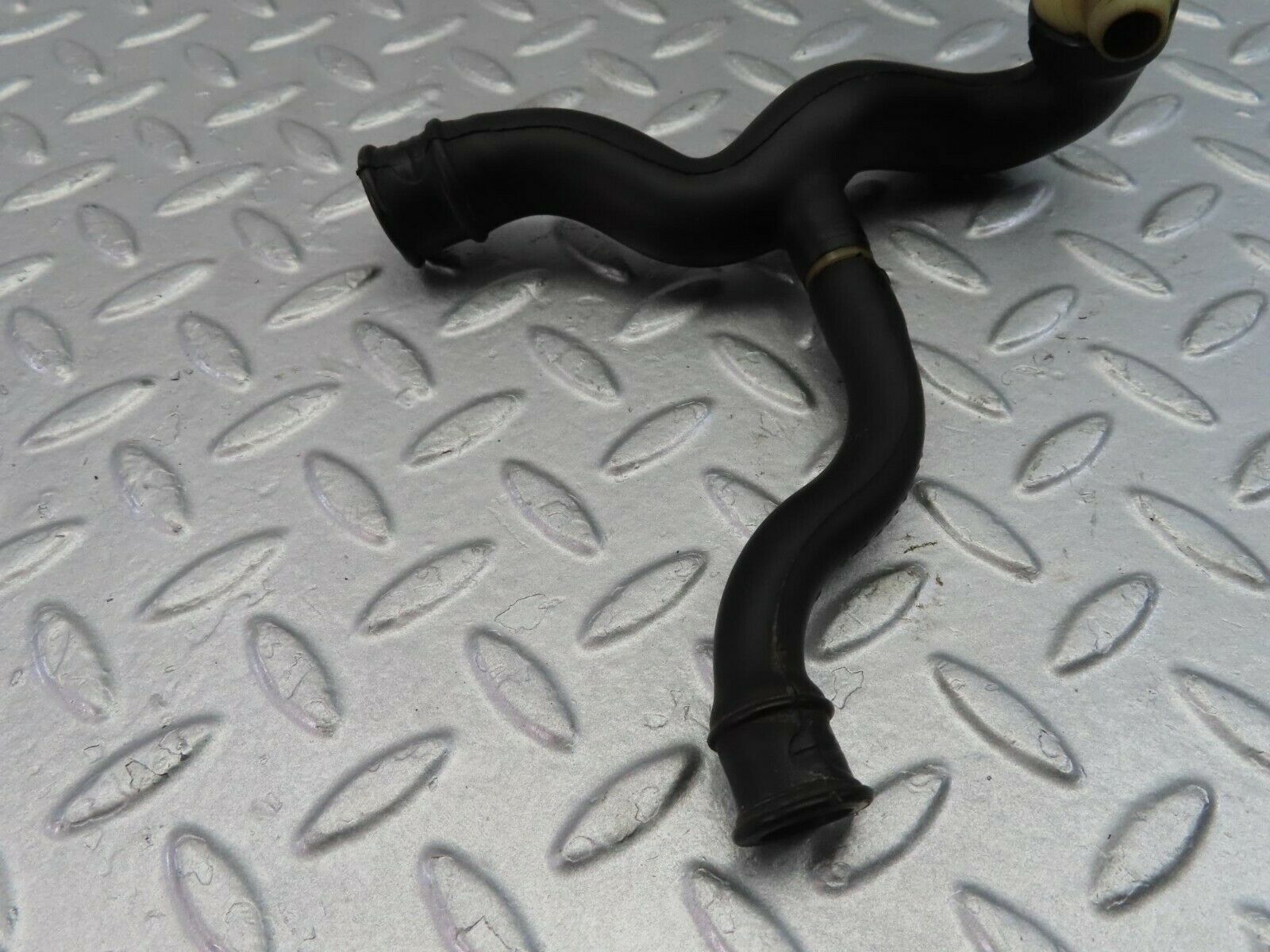 9832 Mercedes-Benz C123 280CE Coupe Air Intake Pipe 1100942882