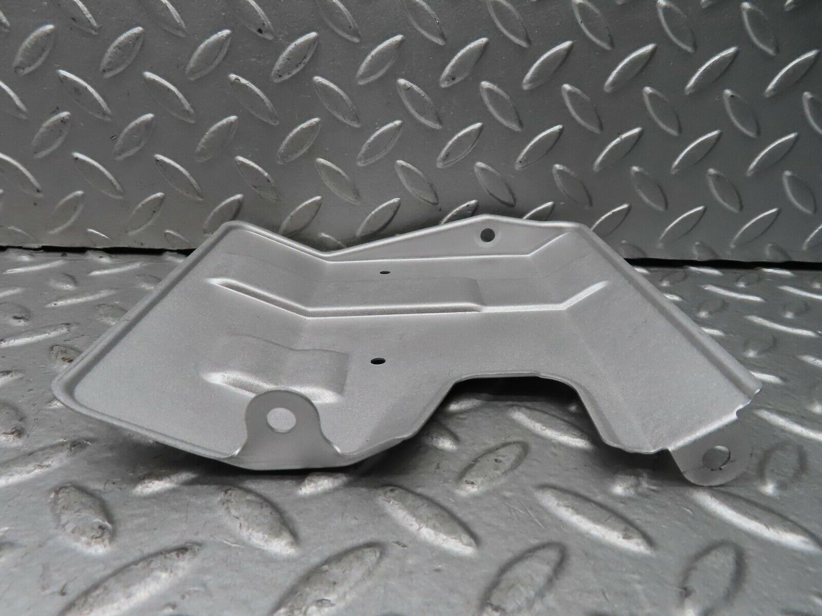 19695 Mercedes-Benz C140 CL420 Coupe Heat Shield