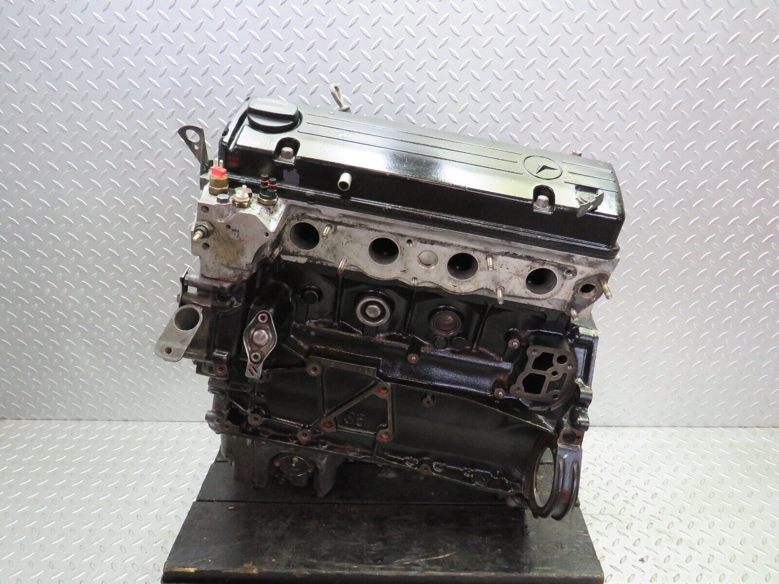 36770 Mercedes-Benz W201 190E 2.0L Complete Engine M102.962 1020112601