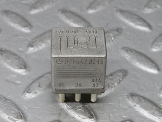 36090 Mercedes-Benz W126 420SE Multi Purpose Relay 0015420219