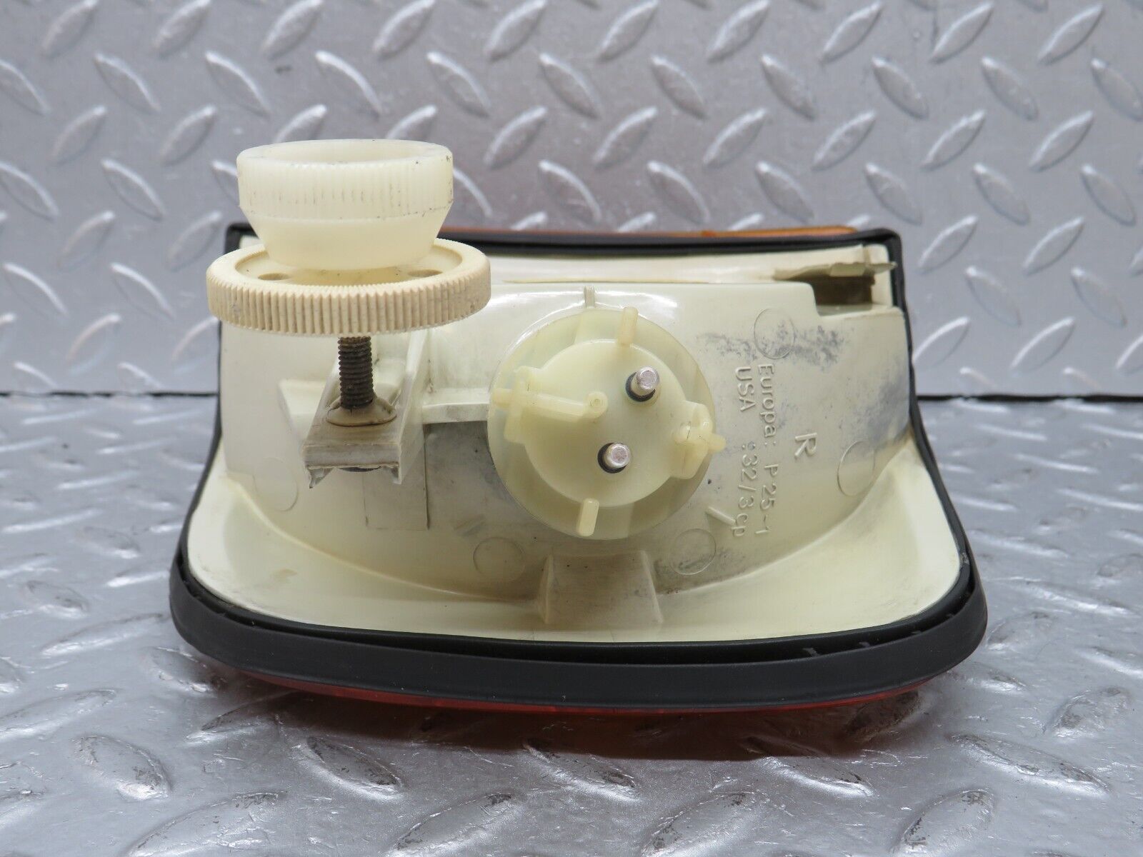 36176 Mercedes-Benz W126 420SE Indicator Light Front Right Bosch