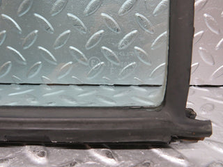 26830 Mercedes-Benz W123 240D Rear Right Quarter Glass