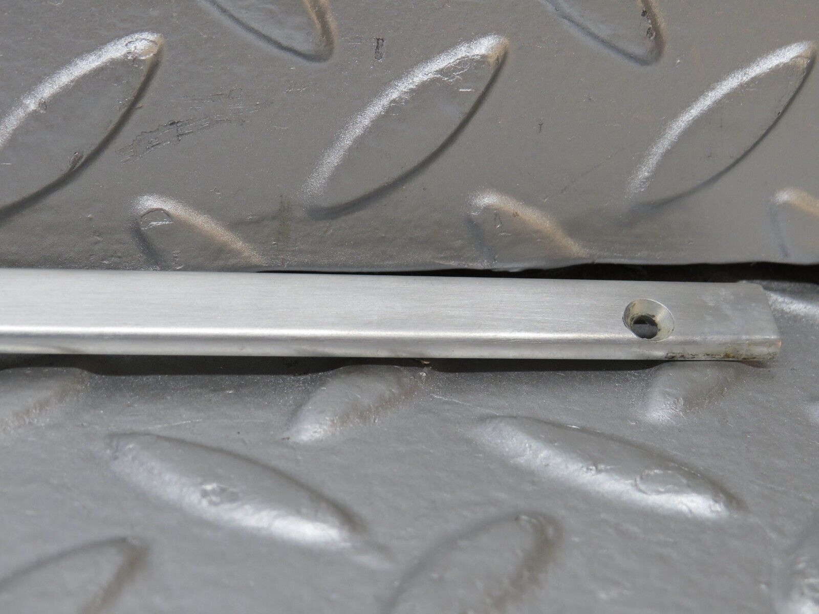 31831 Mercedes-Benz W201 190LE 1.8L Sunroof Chrome Trim