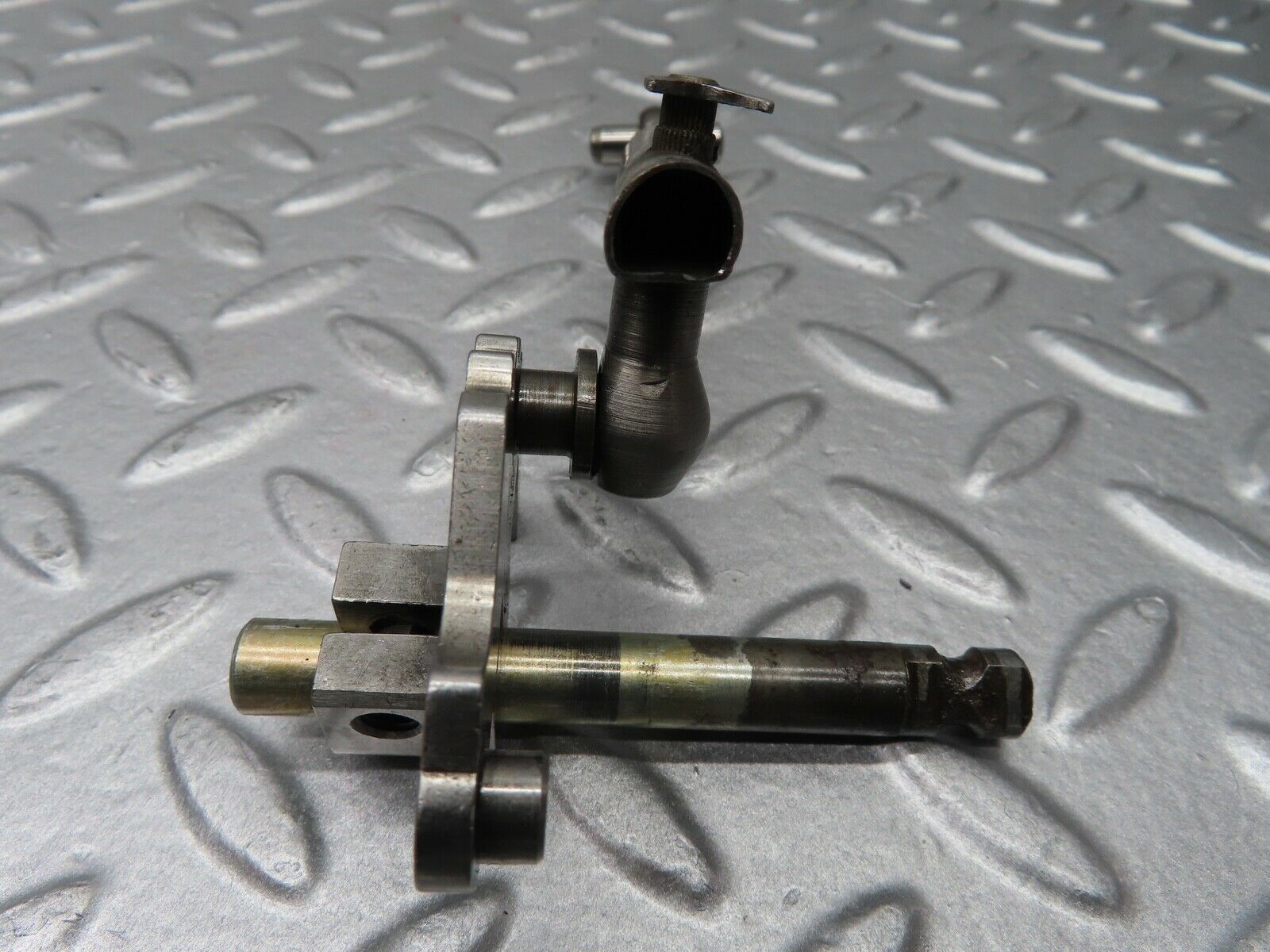 19783 Mercedes-Benz R107 450SL Automatic Gearbox Control Shaft