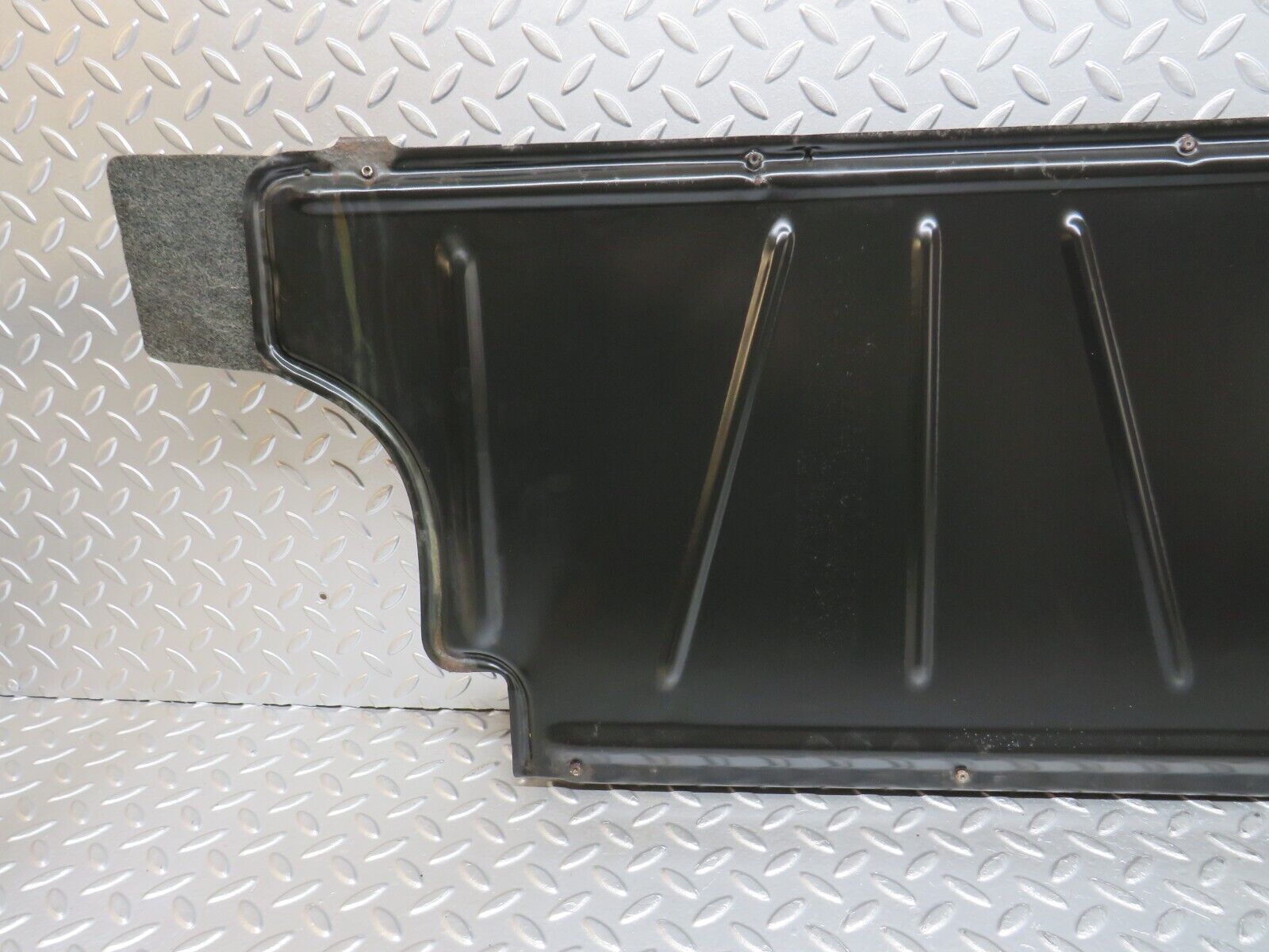 31934 Mercedes-Benz W123 230E Fuel Tank Cover Plate