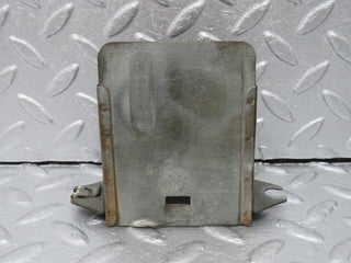 40332 Mercedes-Benz W110 230 Ashtray Frame