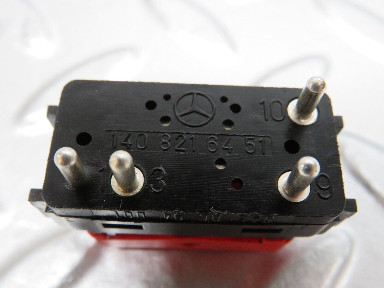 24685 Mercedes-Benz W140 S320 Hazard Warning Light Switch 1408216451