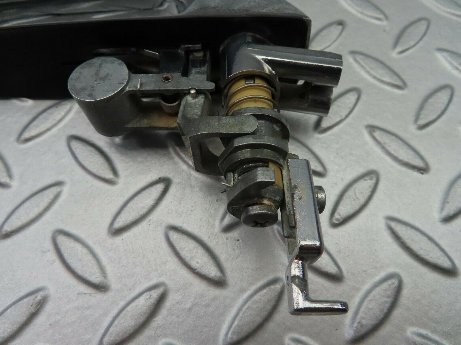 6853 Mercedes-Benz C107 350SLC Coupe Exterior Chrome Door Handle Right