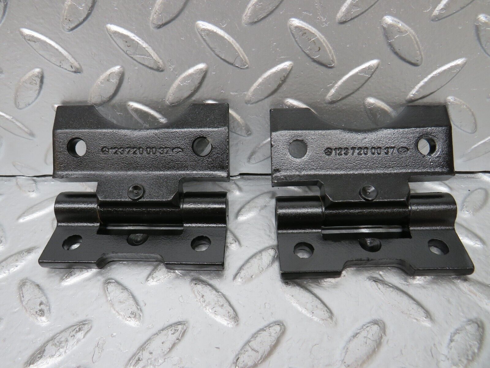 29721 Mercedes-Benz W123 230E Door Hinge Left 1237200037
