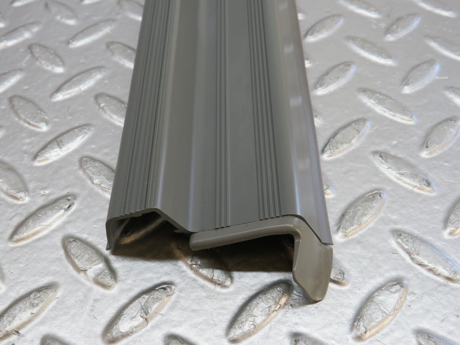 33590 Mercedes-Benz W201 190E 2.0L Front Left Door Sill Trim Grey