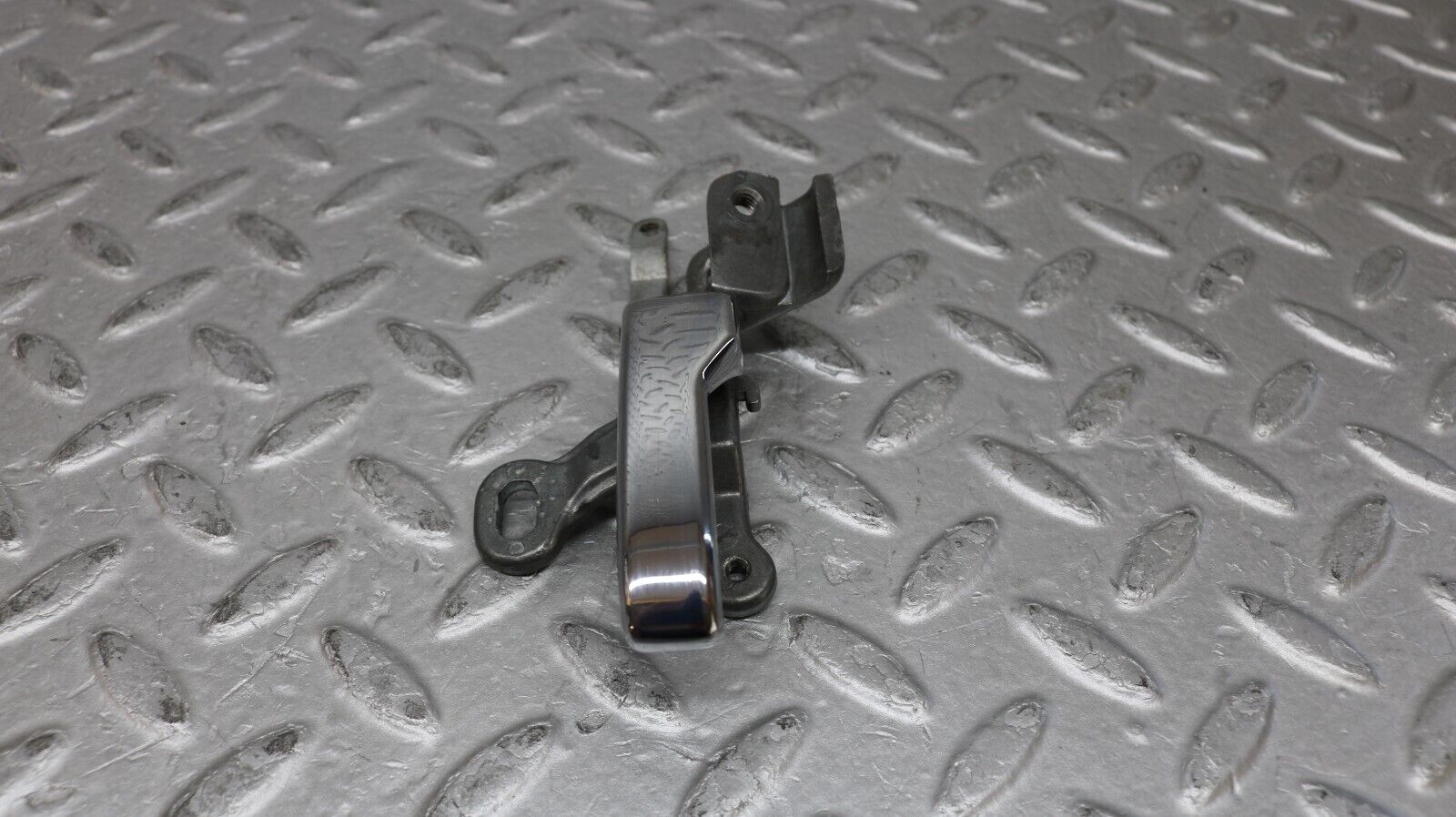 37265 Mercedes-Benz W109 300SEL Rear Left Interior Door Handle 1157660119