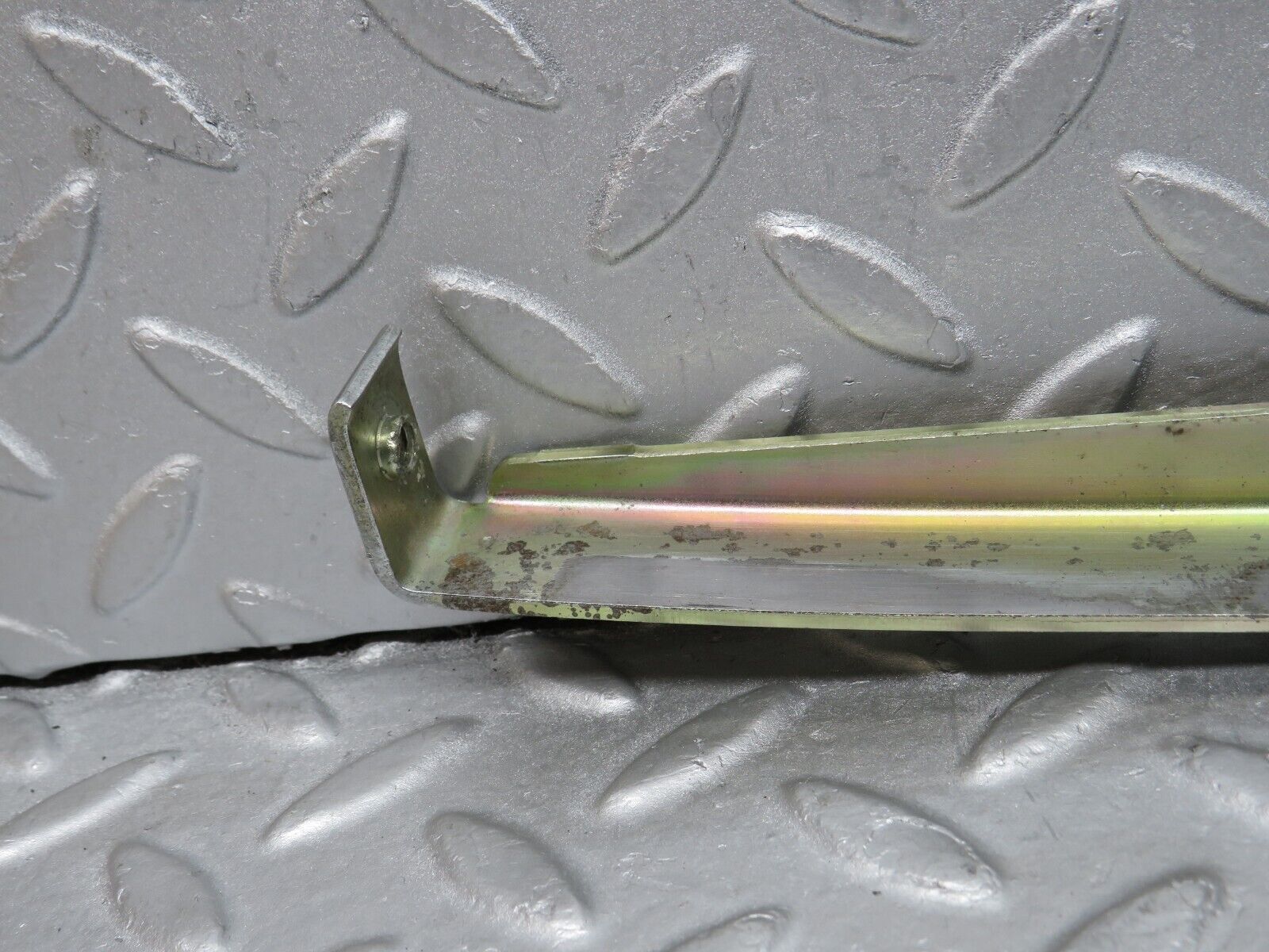 38310 Mercedes-Benz R129 280SL Coupe Front Right Window Channel