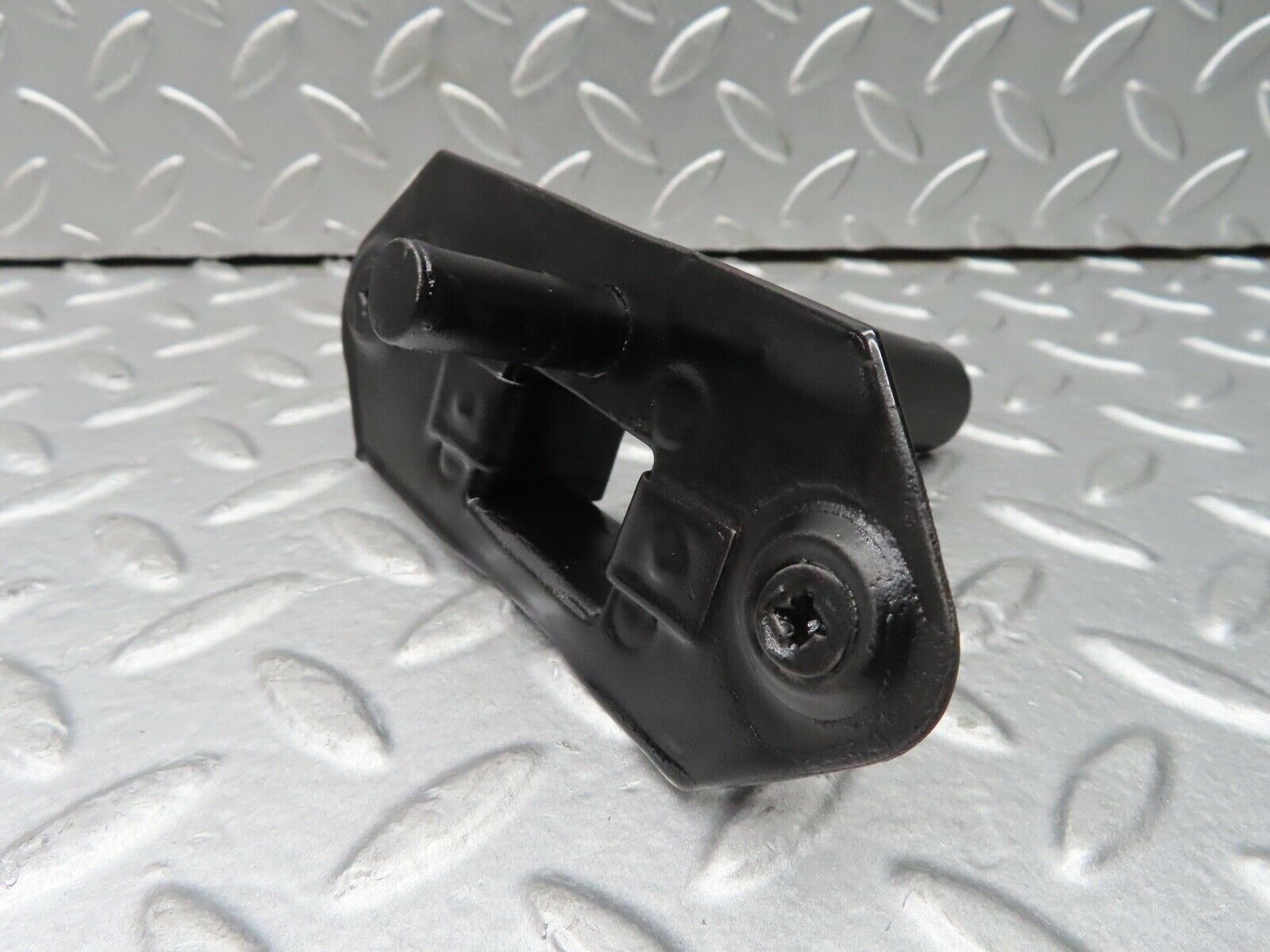 18619 Mercedes-Benz W120 W121 Ponton Bonnet Lock Catch