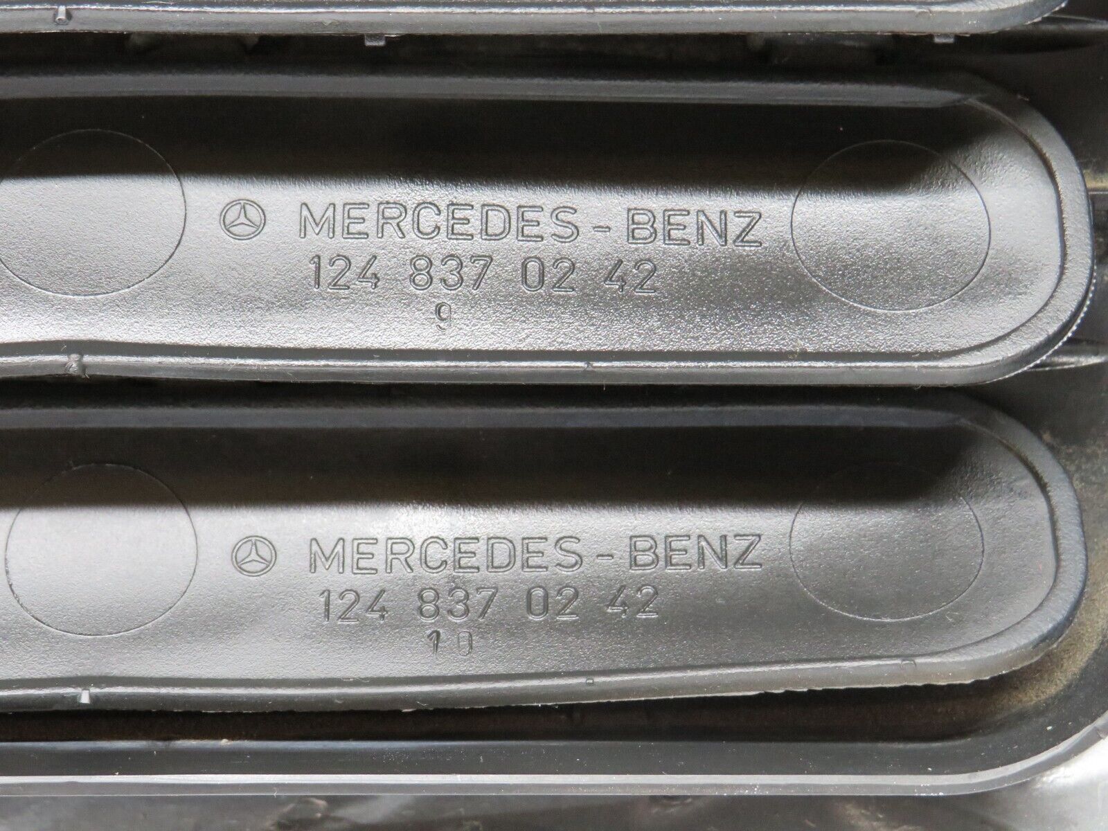 30374 Mercedes-Benz W124 230E Rear Air Intake Vent Left 1248370230