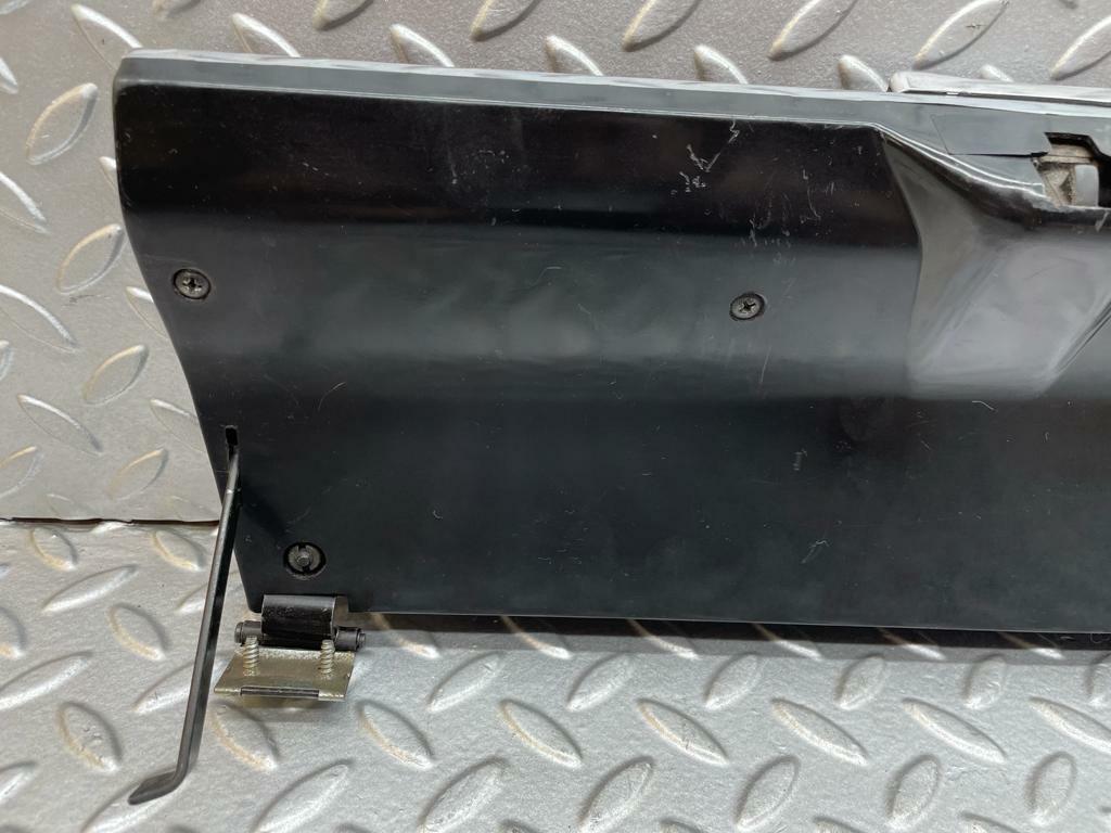 0137 Mercedes-Benz W116 350SE Glovebox Door