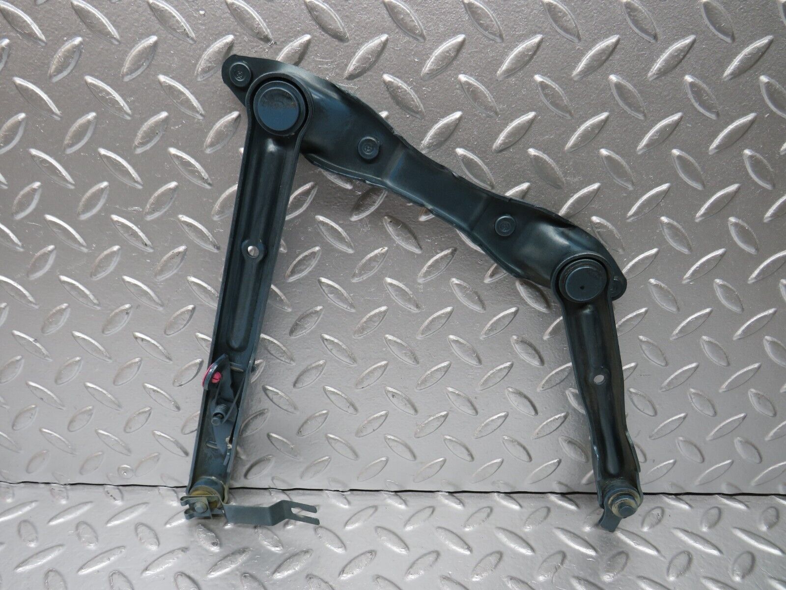 30701 Mercedes-Benz W201 190E 2.0L Bonnet Hinge Left Side