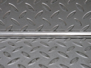 28884 Mercedes-Benz W123 230E Front Right Door Chrome Moulding Trim