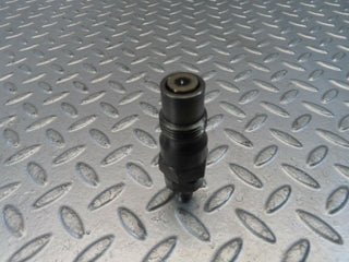 10982 Mercedes-Benz W115 220D Fuel Injector Bosch KCA30sd27/4