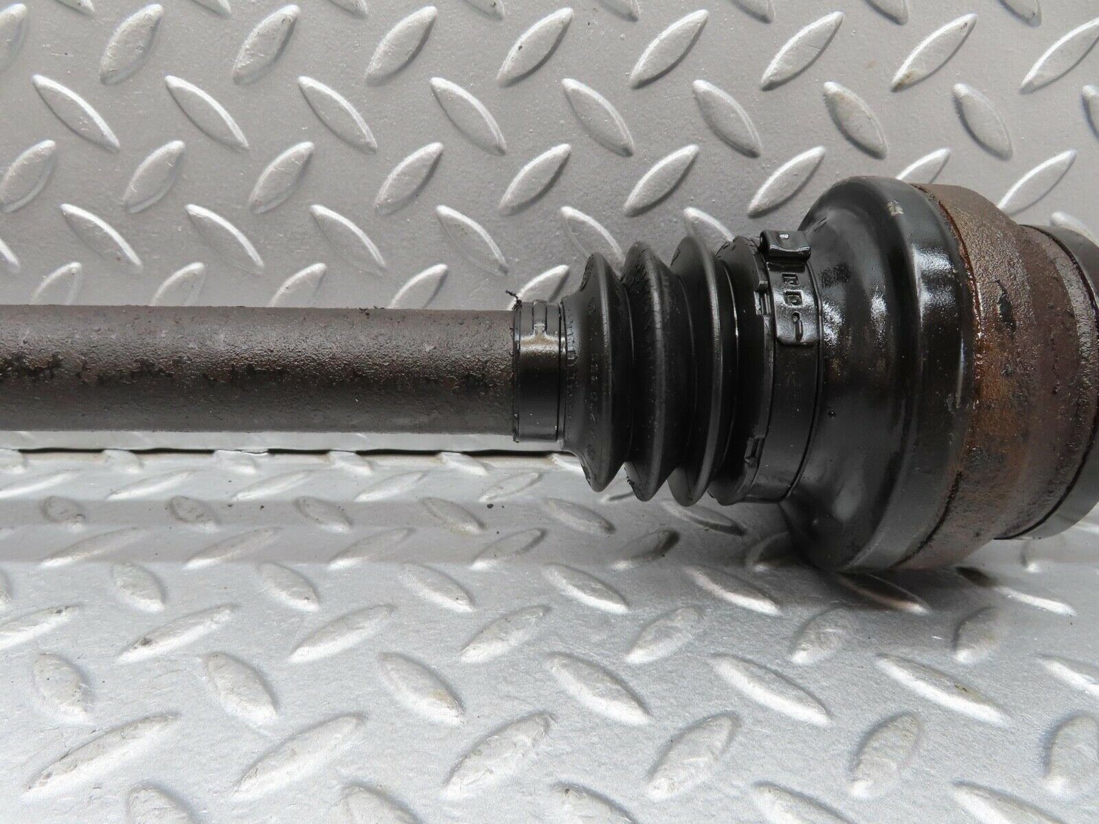 12669 Mercedes-Benz W221 S320 Axle Shaft Drive Shaft