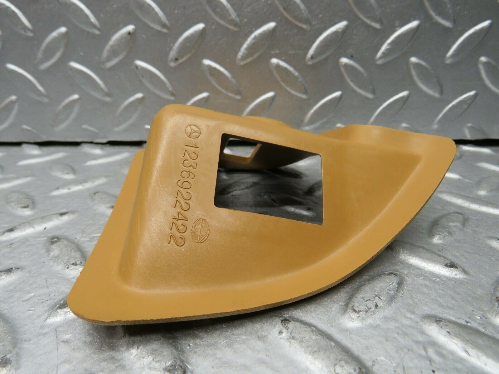22000 Mercedes-Benz S123 280TE Rear Seat Latch Cover Right Palomino 1236922422