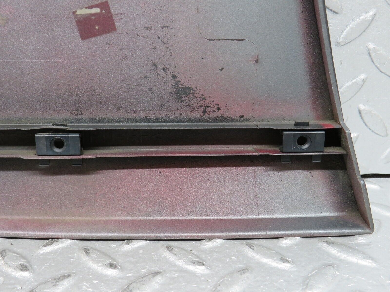 37831 Mercedes-Benz A124 320E Cabriolet Front Right Fender Wing Moulding Trim 1246903640