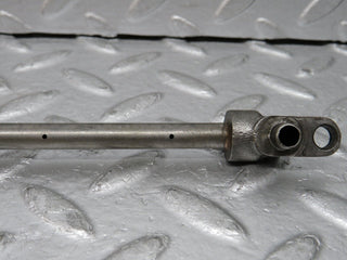 0267 Mercedes-Benz W123 220D Camshaft Oil Tube