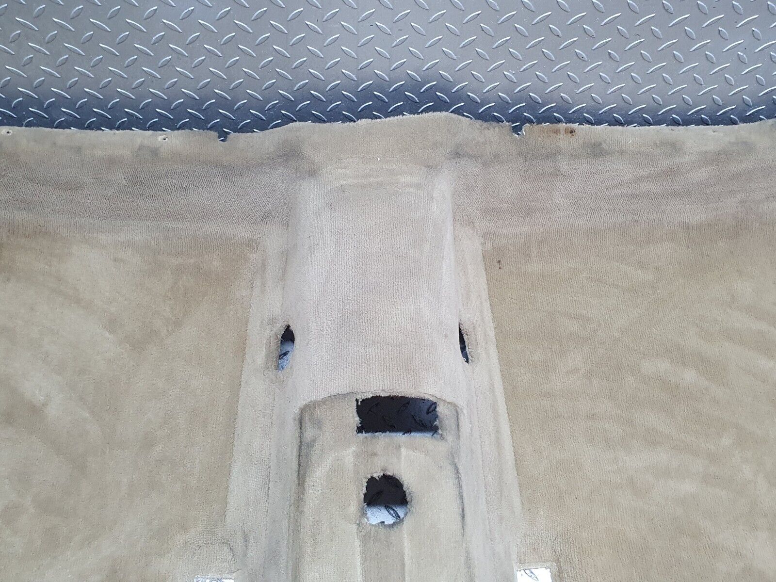 41136 Mercedes-Benz W126 300SE Rear Floor Carpet Beige 1266801546