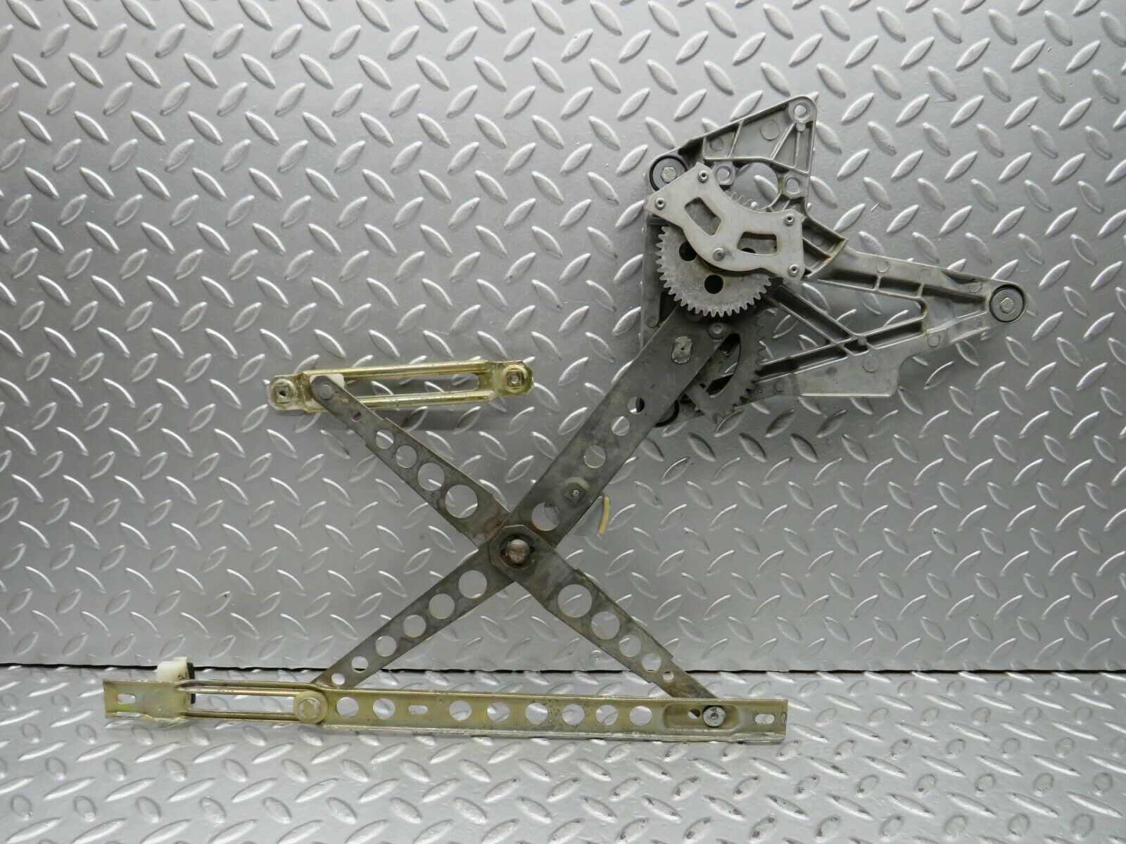 22012 Mercedes-Benz S123 280TE Front Right Power Window Regulator 1237202846