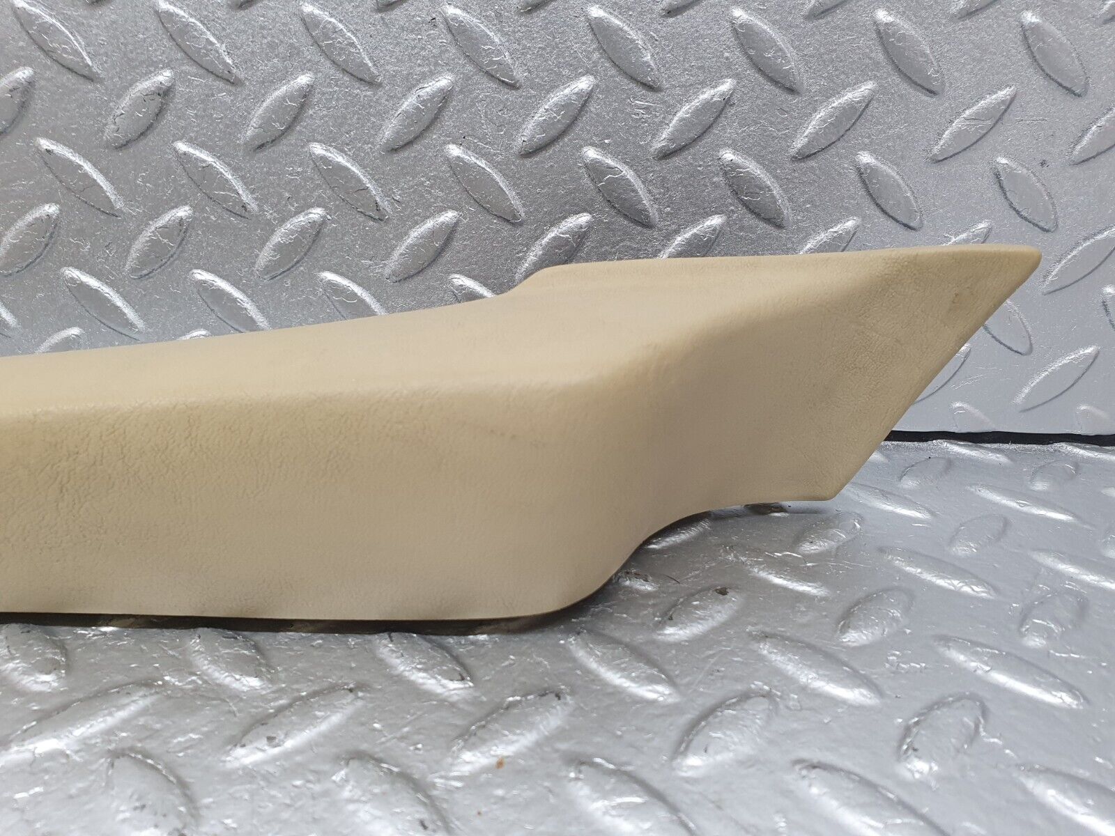 40931 Mercedes-Benz W126 300SE Rear Left Interior Door Handle Beige 1269701101